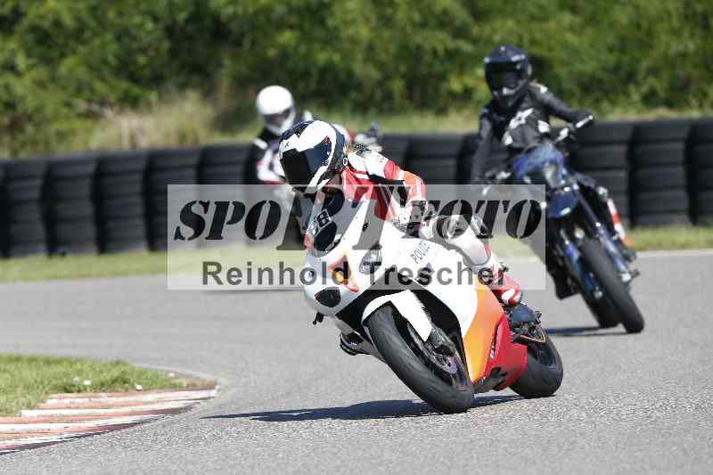 /43 08.08.2025 Discover the Bike ADR/Bike 1 gruen/450